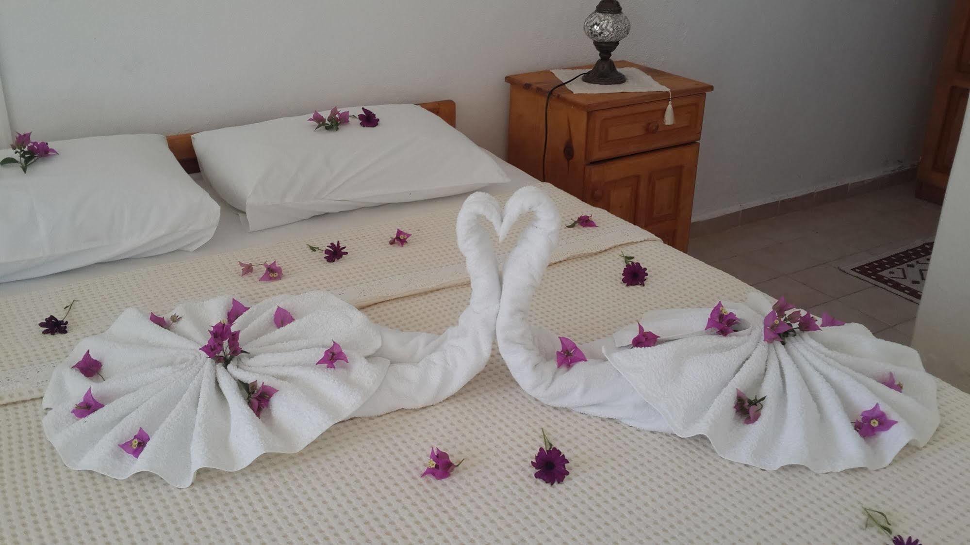 Myra Hotel Dalyan Exteriör bild